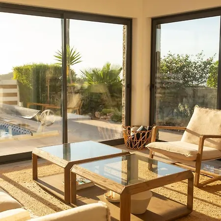 Апартаменты Izabel Ocean View