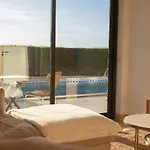 Izabel Ocean View אלג'זור